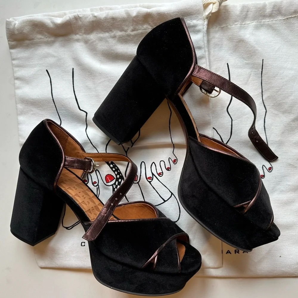 CHIE MIHARA ‘Cory’ Velvet Platform Heels in Black Velvet - Picture 3 of 10